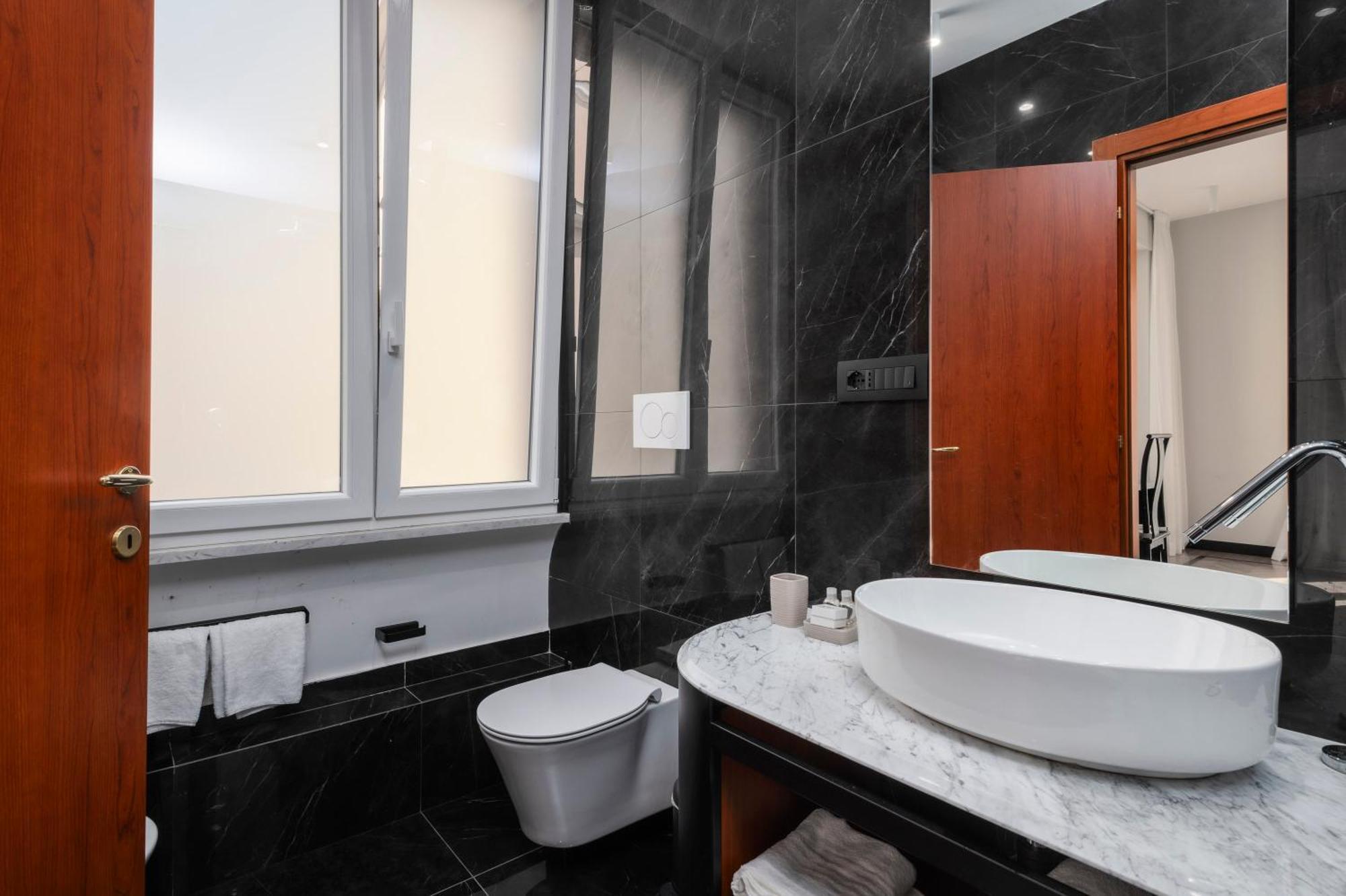 רומא Hotel Valeri מראה חיצוני תמונה